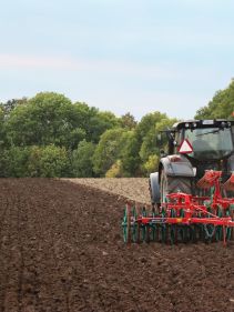 Kverneland 2300 S Providing the best soil preparation, with great range of accessories