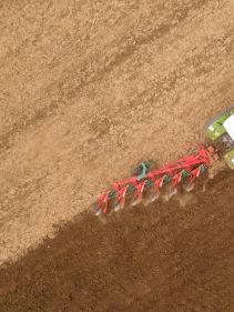 Kverneland Packomat, perfect seedbed while ploughing, kvernelands unique steel provides light and robust implement