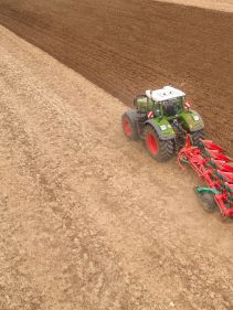 Kverneland Packomat, perfect seedbed while ploughing, kvernelands unique steel provides light and robust implement