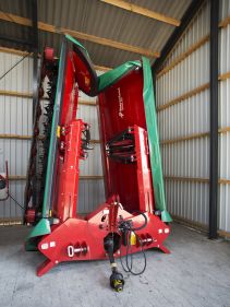 Mower conditioners - Kverneland 53100 MT, folded and transported