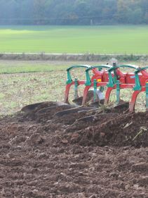 Kverneland AB AD, easy and efficient ploughing