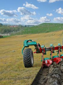 Conventional Ploughs - Kverneland BE can withstand the toughest conditions on field during operations