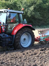 Kverneland Packomat, perfect seedbed while ploughing, kvernelands unique steel provides light and robust implement