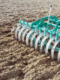 Kverneland Packomat, perfect seedbed while ploughing, kvernelands unique steel provides light and robust implement