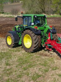 Reversible Mounted Ploughs - Kverneland ES-LS, unique steel treatment provides great life time and makes it easy in use during operation