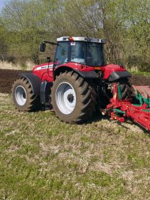 Reversible Mounted Ploughs - Kverneland ES-LS, unique steel treatment provides great life time and makes it easy in use during operation