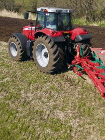 Reversible Mounted Ploughs - Kverneland ES-LS, unique steel treatment provides great life time and makes it easy in use during operation