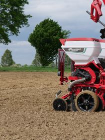 Kverneland optima TFprofi, high performance and reduced tractor power requirement