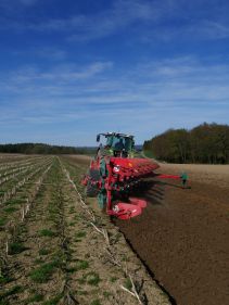 Kverneland PG RG, Kverneland Vari-Width® system, easy in use while ploughing and adjusting