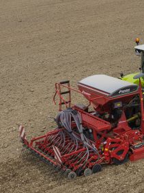 Kverneland e-drill maxi pluss, combined grain and fertilizer model