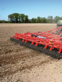 Seedbed Cultivators - Kverneland TLG optimized for root vegetables