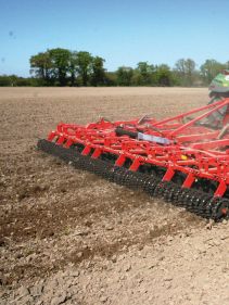 Seedbed Cultivators - Kverneland TLG optimized for root vegetables