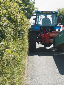 Kverneland 2500 H, transported on road