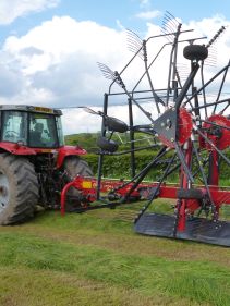 Double Rotor Rakes - VICON ANDEX 804-844-904 HYDRO-904 PRO, high performance also under though conditions cause by a strong carrier frame