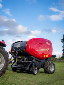 Fixed Chamber round balers - VICON RF 4225, maximal capacity in all crop conditions, the system ensures maximal bale rotation