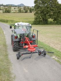 Single Rotor Rakes - VICON ANDEX 323-353-394-424T-434-474T, designed for low power tractors, but still provides great working width