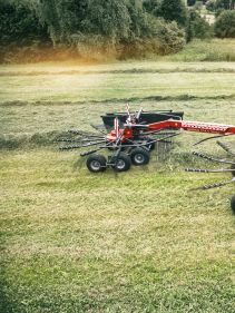 Double Rotor Rakes - Andex 714T VARIO - 714T EVO, CompactLine Gearbox provides almost maintenance free and great strengt during operation