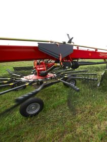 Double Rotor Rakes - VICON ANDEX 774, great maneuvreability and superb performance