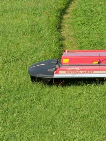 Mower Conditioners - VICON EXTRA 624T - 628T/R - 632T FARMER, tine conditiong with hydraulic spring adjustments also slim design for efficient during operation