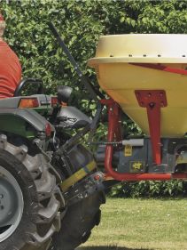 pendulum spreaders - vicon superflow ps225 multi-functional spreader, compact and optimal for small fields and areas