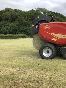 Fixed Chamber round balers - VICON FIXBALE 500, specialist baler for heavy silage conditions with low power requirments for efficient operation