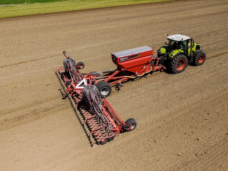 Kverneland DG2 High Capacity Pneumatic Seed Drill, superior depth control and high performance on field