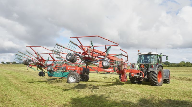 Four Rotor Rakes - Kverneland 97150 C, optimal ground pressure with high output and capacity