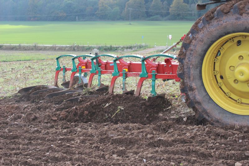 Kverneland AB AD, easy and efficient ploughing