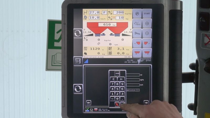 Kverneland Exacta CL geospred, intelligent spreader with GPS for medium size farms