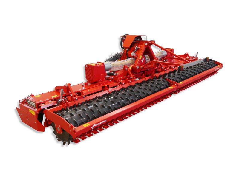 Kverneland F30 meant for large scale harrowing, performs efficient even with low weith