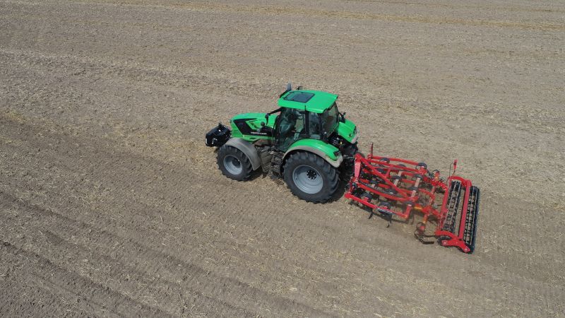 Stubble Cultivators - Kverneland Turbo powerful and efficient in use during operation