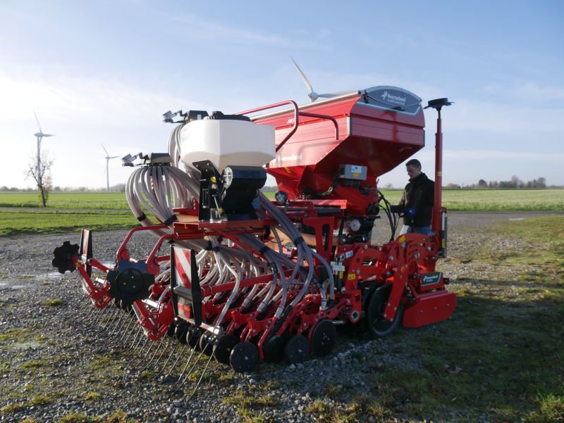 Kverneland e-drill maxi pluss, combined grain and fertilizer model