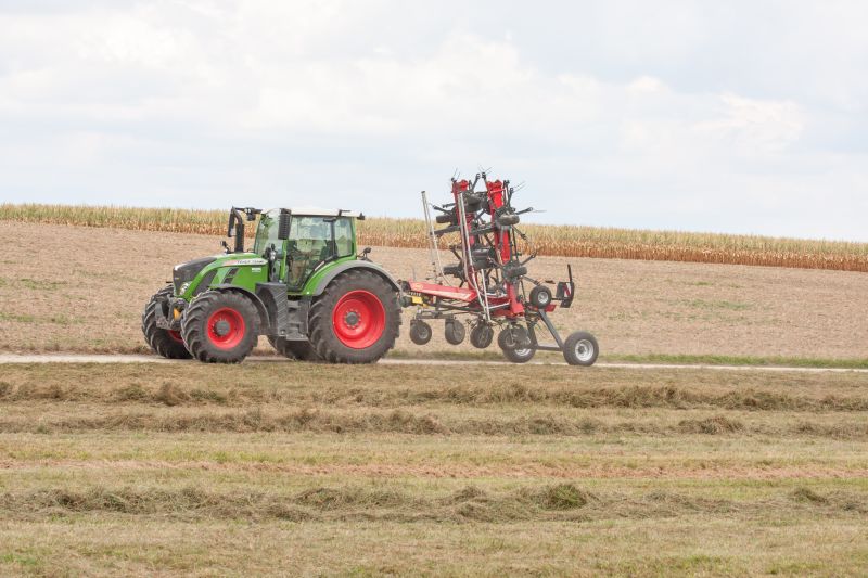 Tedders, Trailed - VICON FANEX 904C - 1124C, purpose-built for smaller tractor but will also operate with larger ones