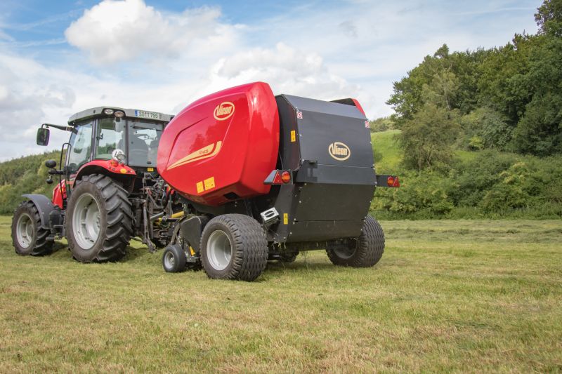 Fixed Chamber round balers - VICON RF 4225, maximal capacity in all crop conditions, the system ensures maximal bale rotation