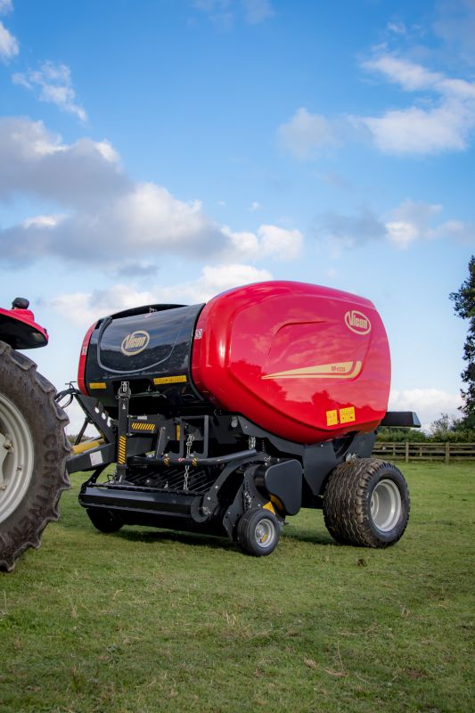 Fixed Chamber round balers - VICON RF 4225, maximal capacity in all crop conditions, the system ensures maximal bale rotation