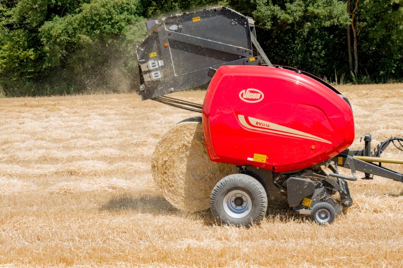 Variable Chamber round balers - VICON RV 5116 - 5118 PLUS, high output performance and reduced maintenance requirments