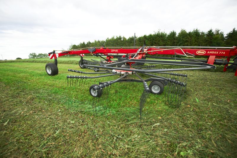 Double Rotor Rakes - VICON ANDEX 774, great maneuvreability and superb performance