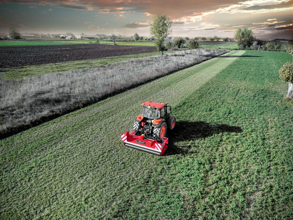 Kverneland FRH - Broyeur polyvalent, efficace et fiable