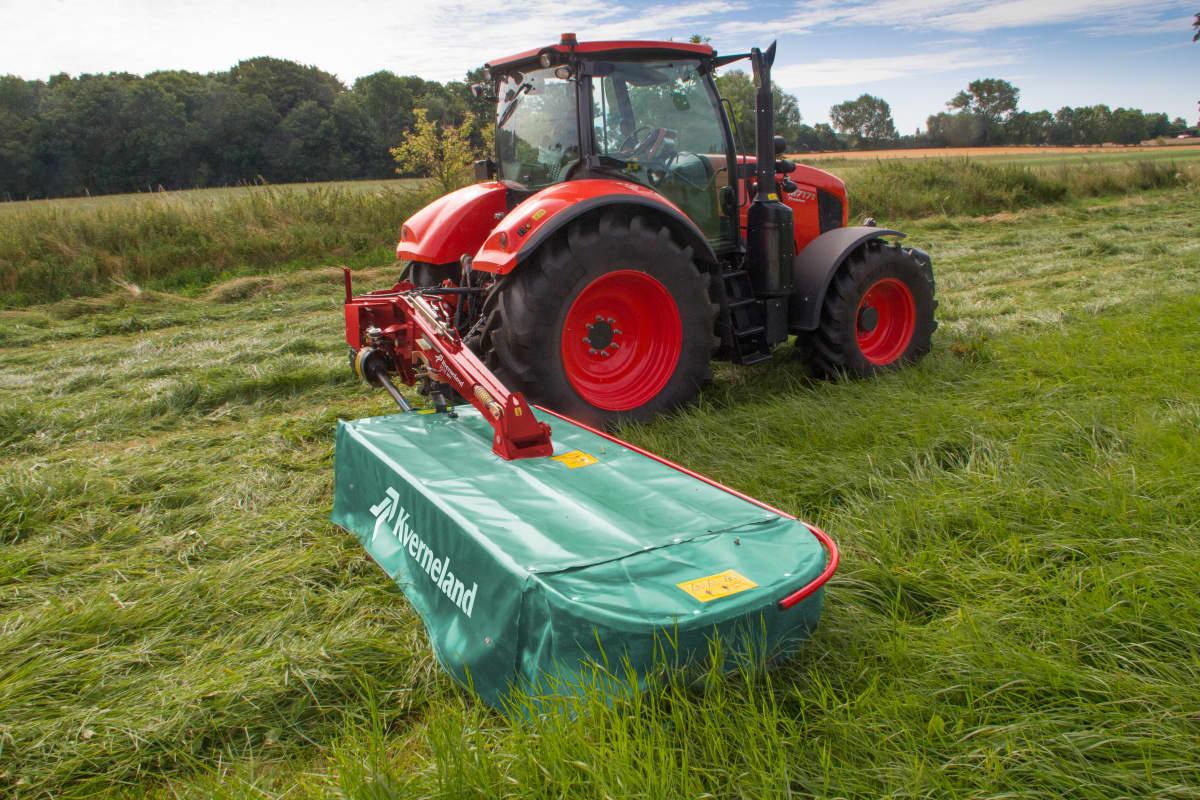 Plain Mowers - Kverneland 2500 H, hydraulic suspension and direct drive cutterbar for improved performance on field