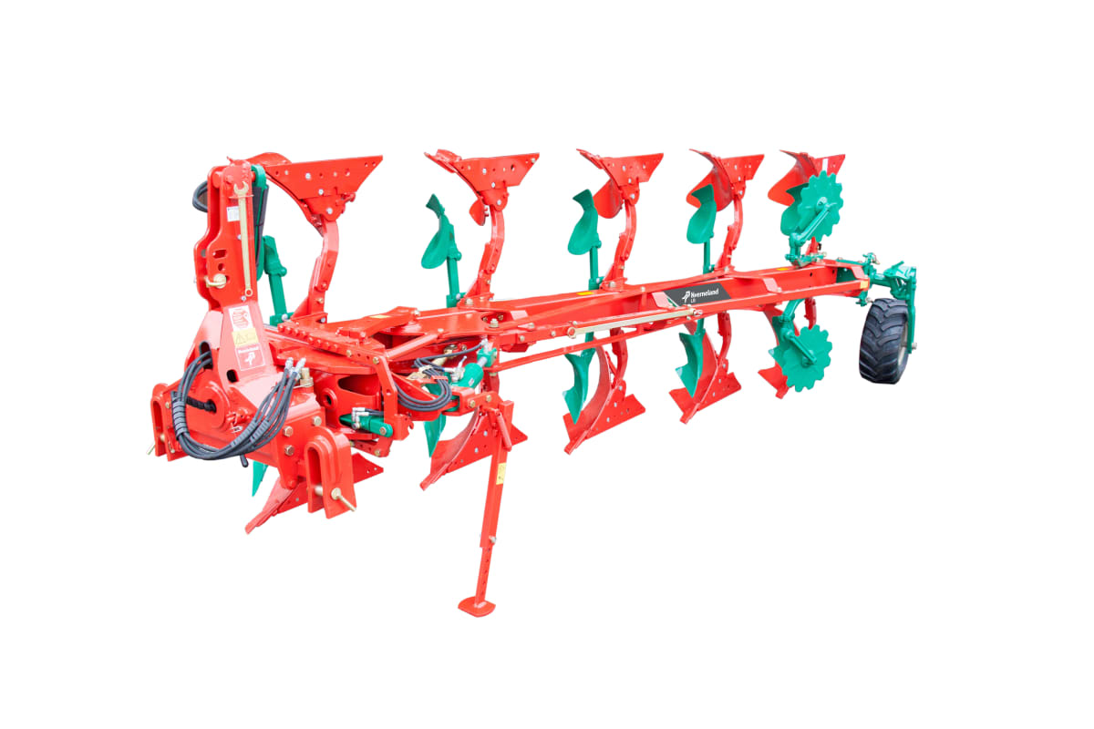 Kverneland EG LB efficient plough for medium to heavy soils, great range of accessories