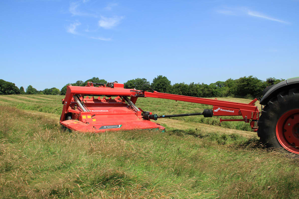 Mower Conditioners - Kverneland 4300 LT LR CT CR, BX Swath Belt speed up collection of crop