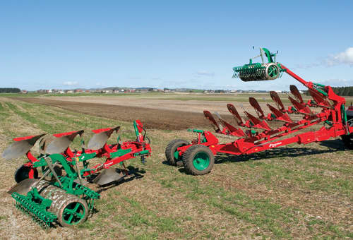 Reversible Semi-Mounted Ploughs - Kverneland PW RW, Isobus and FURROWcontrol available with Variomat Vari-width®