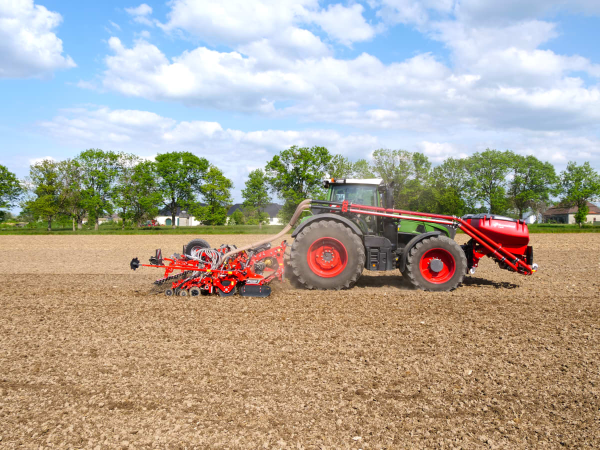 Kverneland-Rotago 4060 F-f-drill CB F-0001.jpg