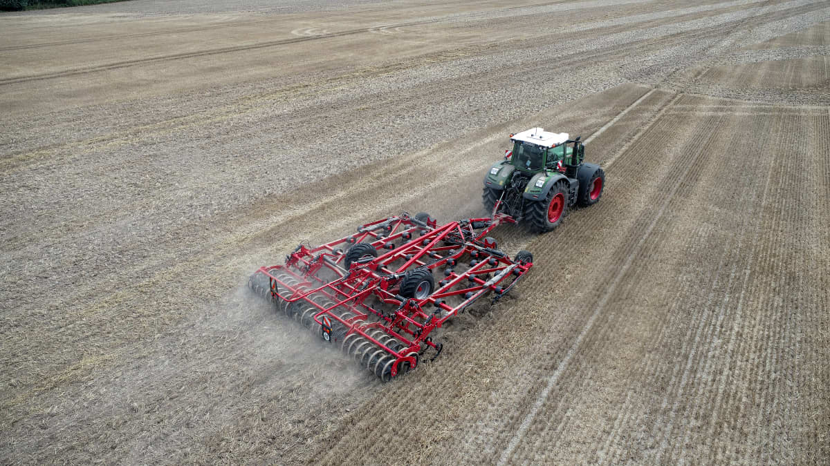 Kverneland Turbo 1165 T et Turbo 1180 T : Un cultivateur haute performance en toute saison