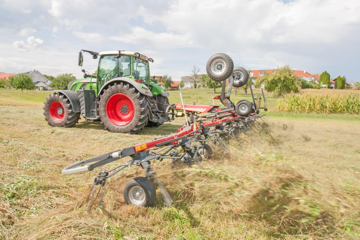 Tedders, Trailed - VICON FANEX 904C - 1124C, purpose-built for smaller tractor but will also operate with larger ones