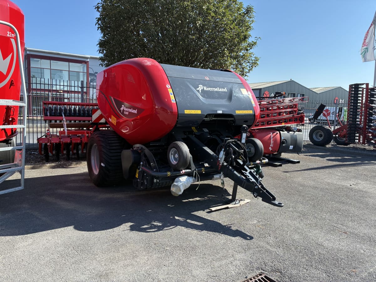 Kverneland - Kverneland 6500F Fixed Chamber Baler