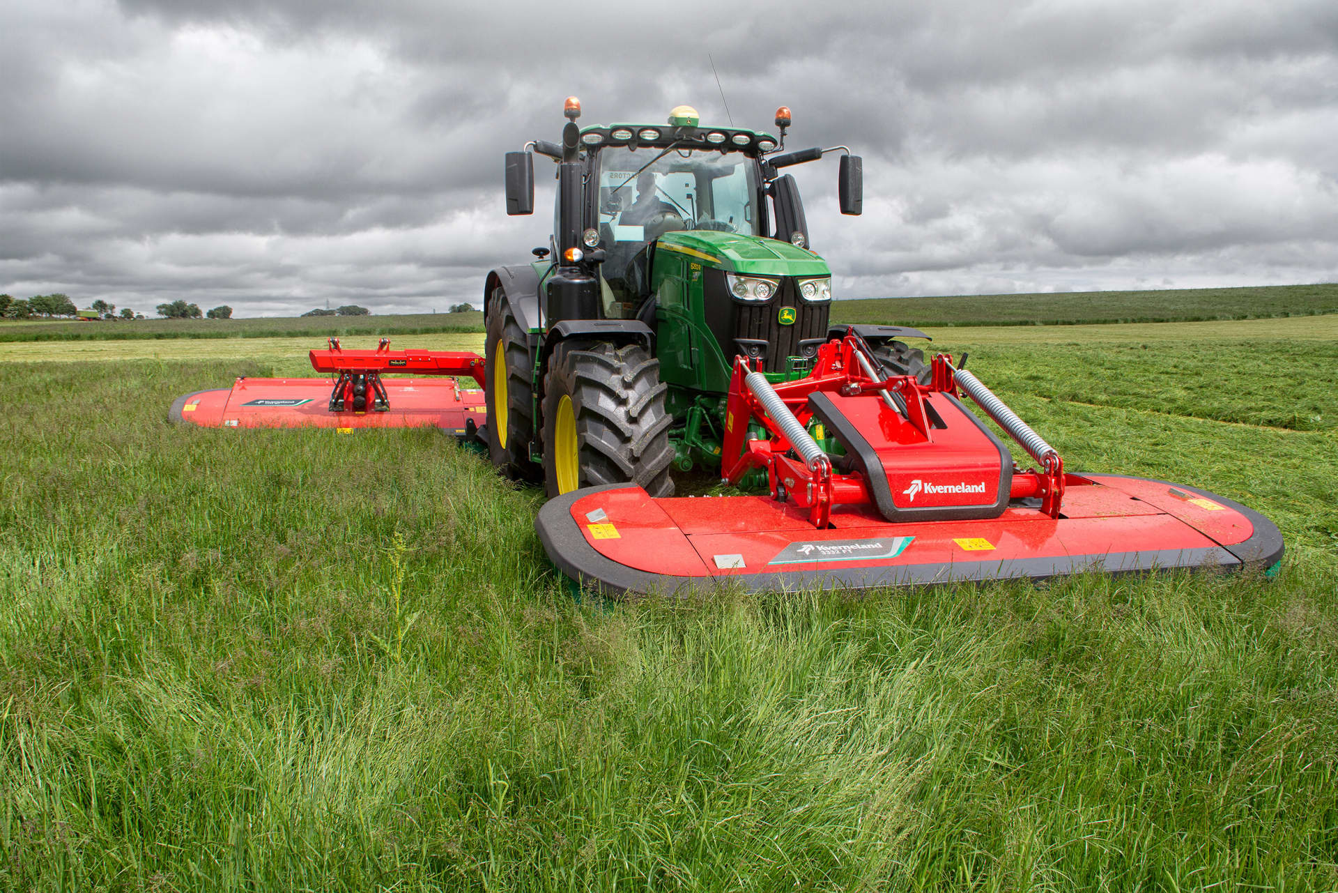 Achieving Efficiency and Quality with Kverneland Mowers