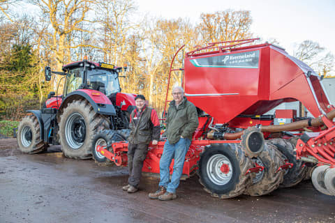 KVERNELAND U-DRILL IMPONUJE PRZY ZAKŁADANIU UPRAW