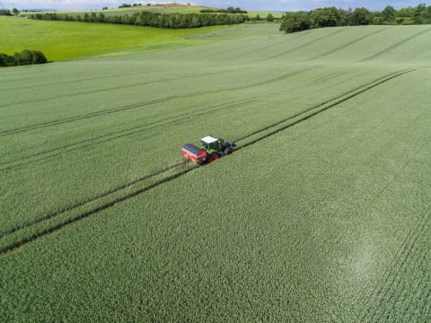 Kverneland - Densité, forme, taille : Les secrets d’un épandage d’engrais homogène.