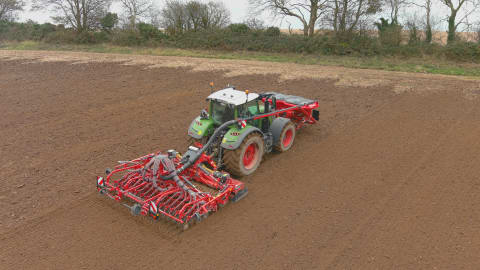 Kverneland - Kverneland Rotago F power harrow with f-drill CB F